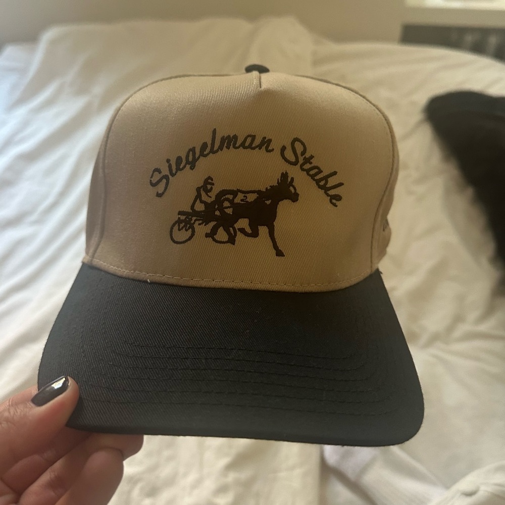 Never worn - siegelman stable hat